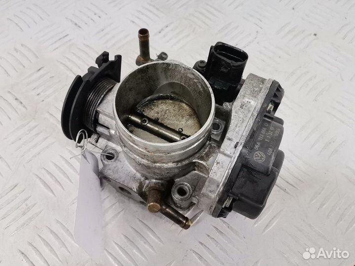 Заслонка дроссельная для Volkswagen Golf 4