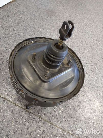 Mazda titan Вакуумный усилитель тормоза