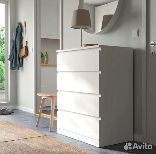 Комод белый 4 ящика