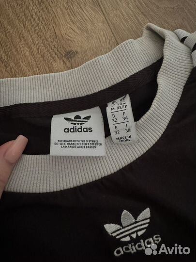 Футболка adidas