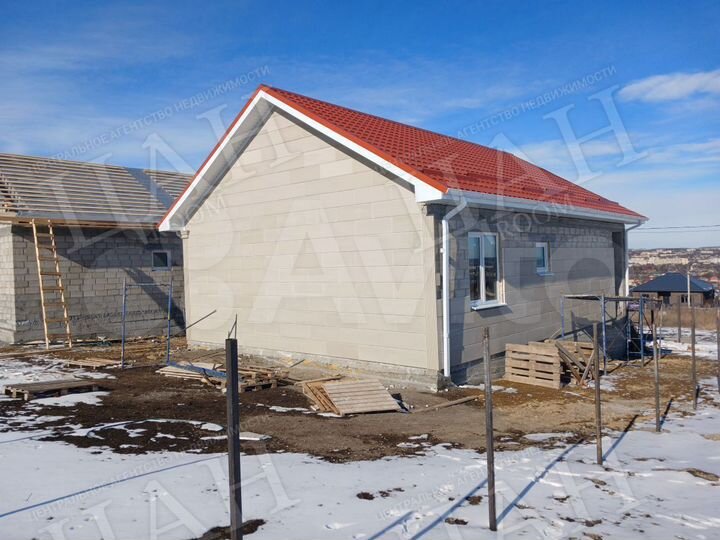 Дом 95 м² на участке 4 сот.