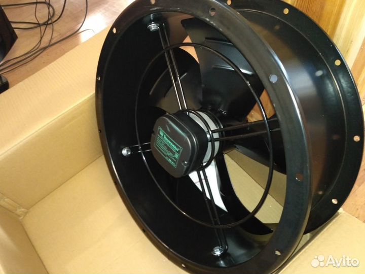 Вентилятор осевой AX4E-500-H5L на фланцах