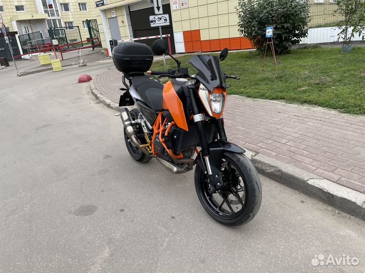 KTM 690 Duke