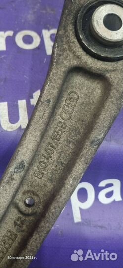 Рычаг передний левый Audi A5 8T cdnc 2010