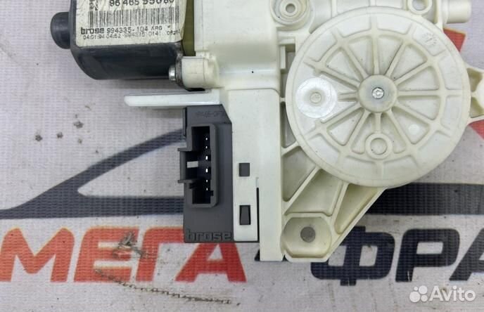 Мотор стеклоподъемника задний левый Peugeot 407