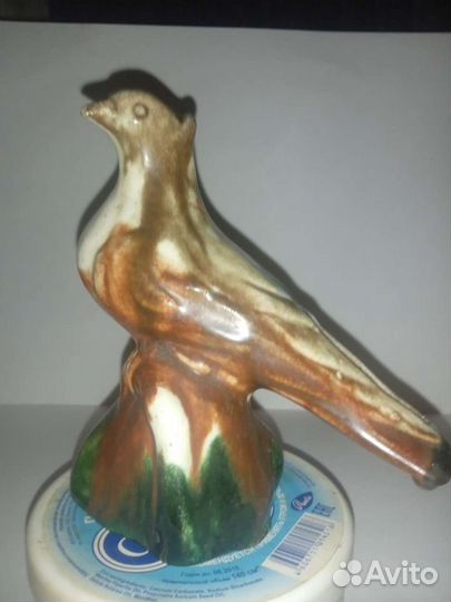 Птица статуэтка фарфоравая