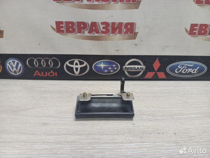 Ручка двери багажника Mitsubishi Legnum EA1W 4G93