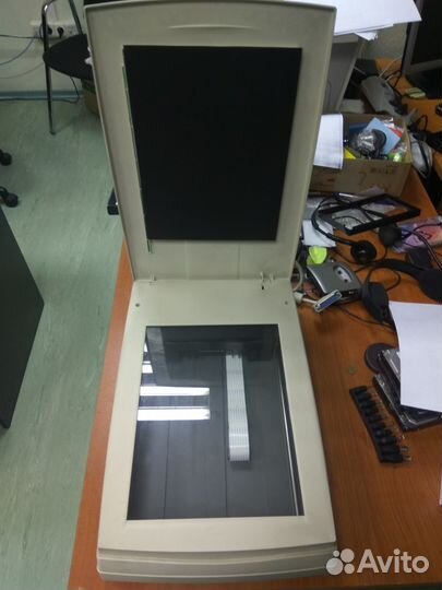 Сканер Mustek 12000 SP Plus