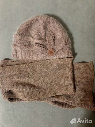 Шапки и шарфы женские