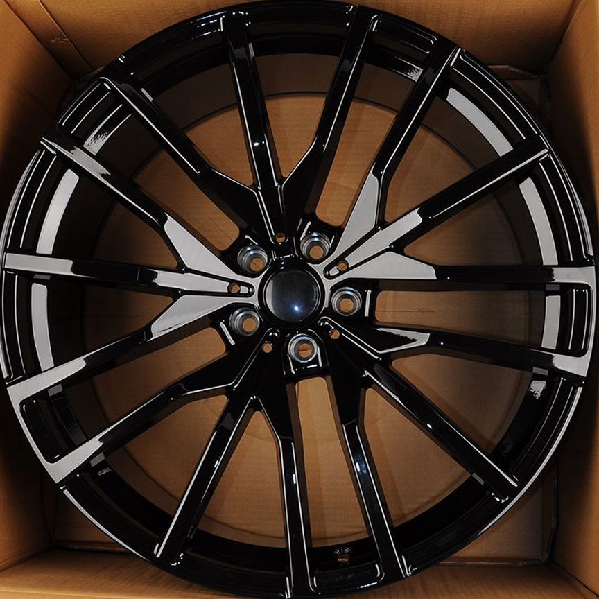 Литые диски BMW 10×R22 5×112