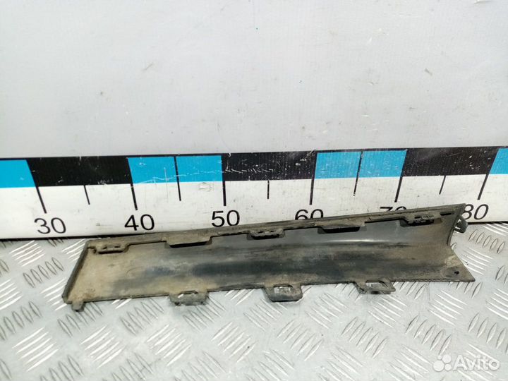 Б/У Накладка заднего бампера правая#001