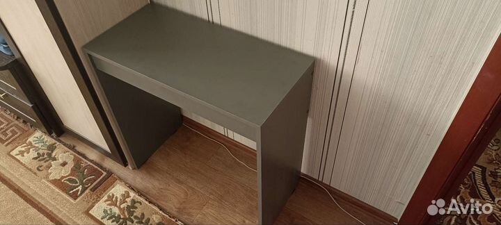 Столик для ноутбука