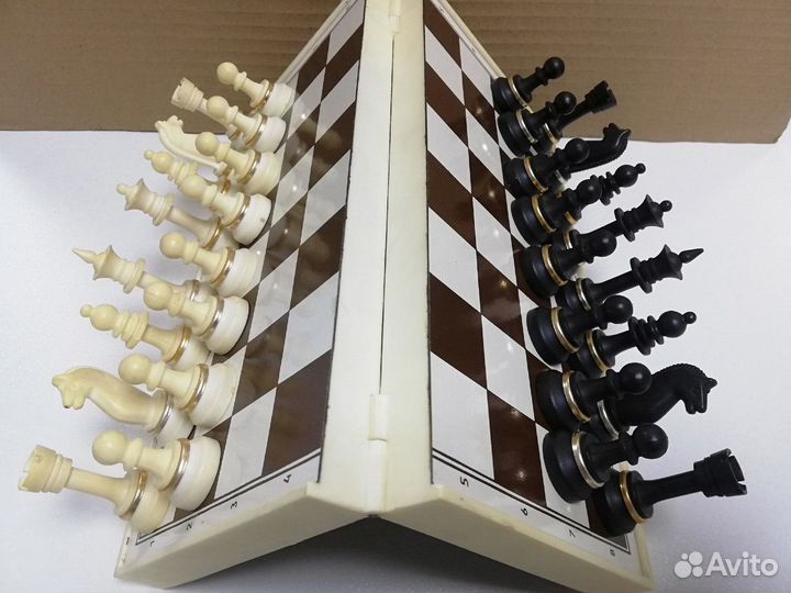 Редкие дорожные магнитные шахматы СССР