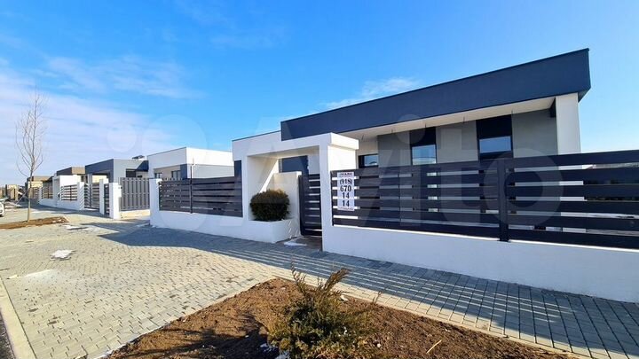 Дом 182 м² на участке 5 сот.