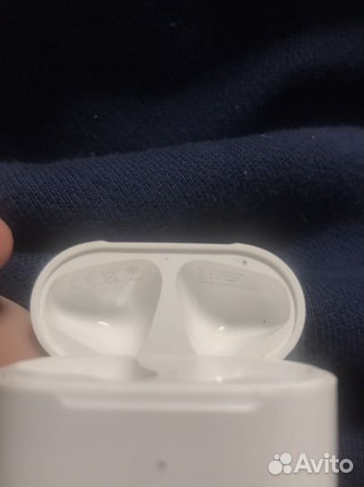 Наушники AirPods 2 с беспроводной зарядкой