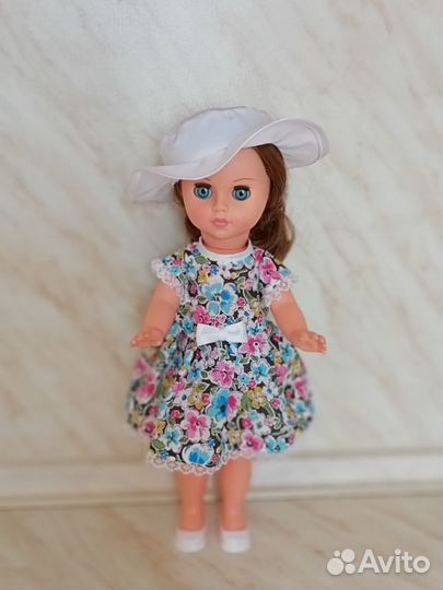 Продам куклу нов. 39 см с одеждой, сшитой для неё