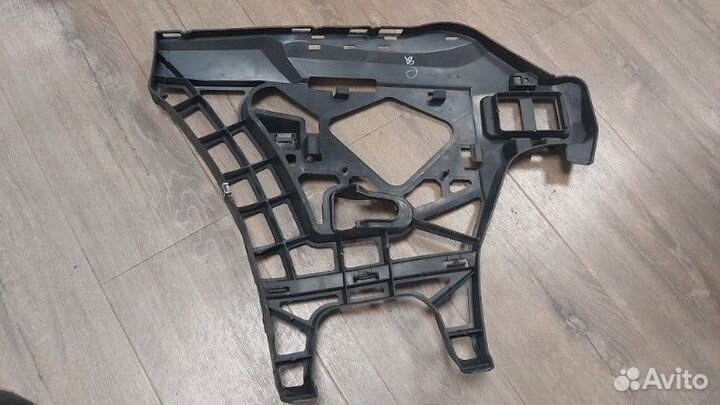 Кронштейн бампера задний правый Mercedes Gl 320