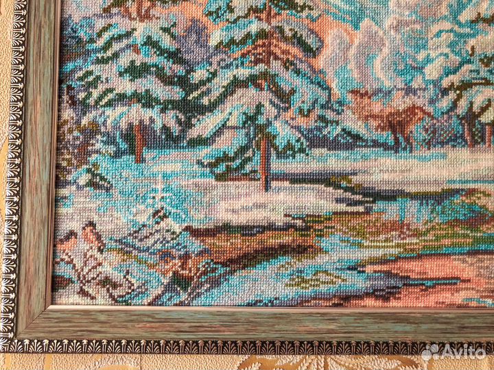 Готовая картина вышитая крестиком