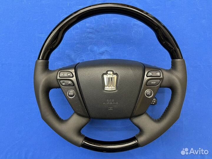 Анатомический руль Toyota Crown Majesta 200