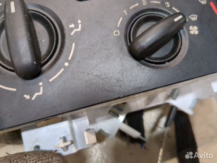 Переключатель отопителя Citroen Berlingo 2012, 2014