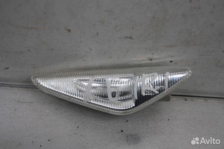 Повторитель на крыло правый BMW X6 E71 (2007—2012)