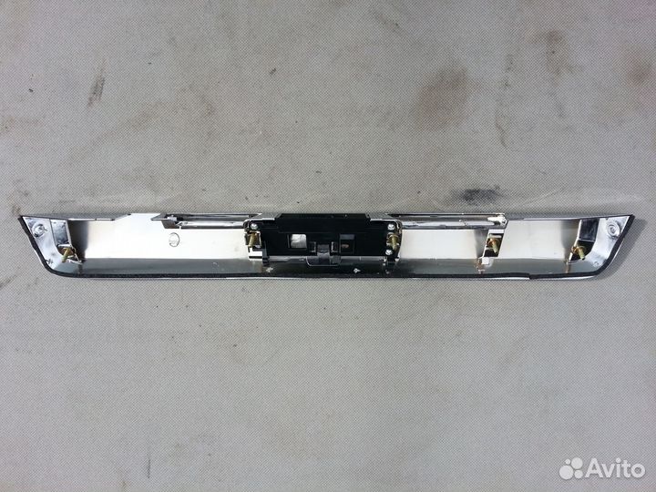 Накладка двери багажника Nissan X-Trail T31