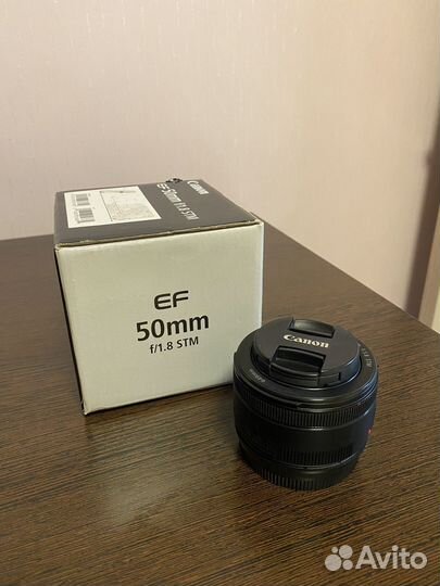 Объектив canon 50mm 1.8