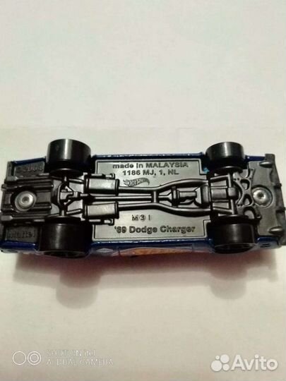 Машинка хот вилс hot wheels