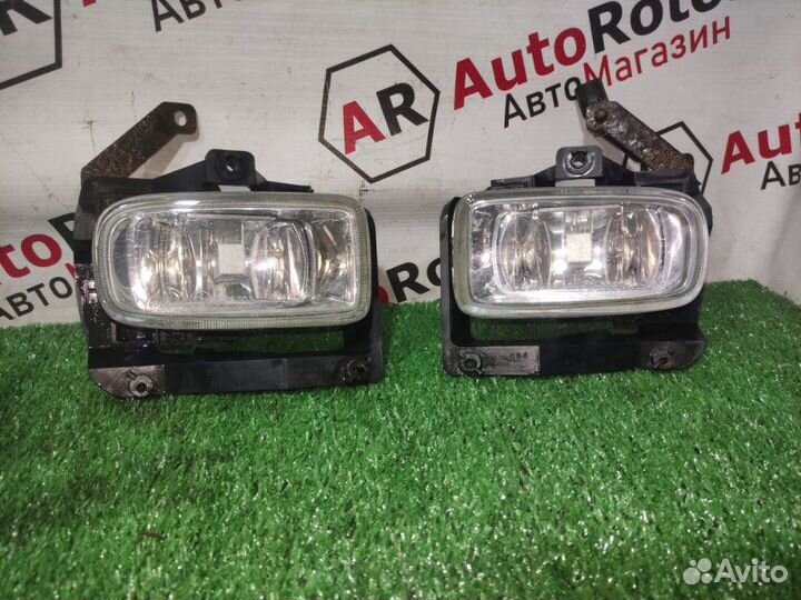 Фара противотуманная передняя левая Mazda Demio