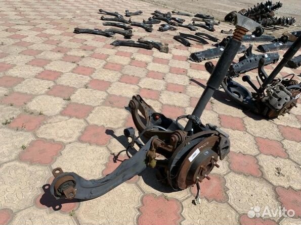 Кулак задний левый Mazda 6 GJ