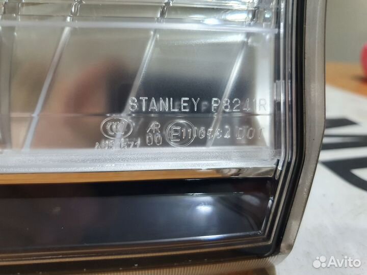 Правый внутренний фонарь мазда 3 BL 2012 г хэтчбэк