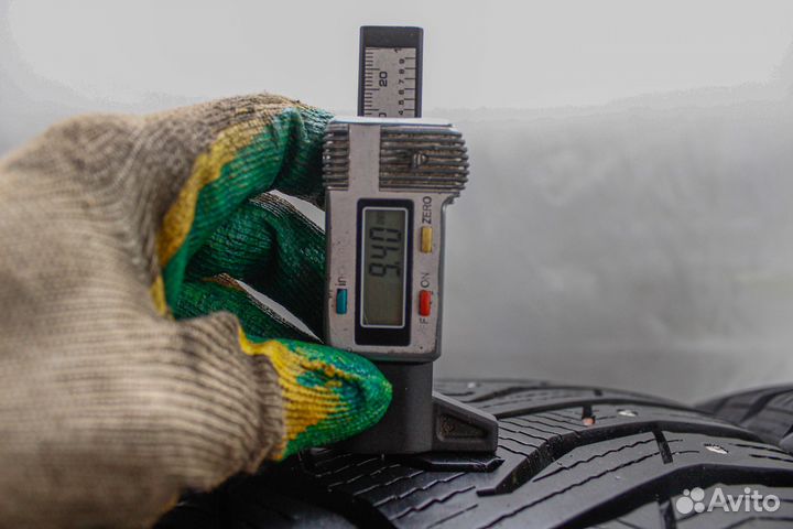 Kumho WinterCraft Ice WI31 225/45 R18 и 245/40 R18 95T