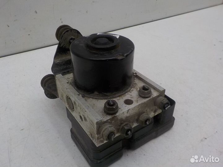 Блок ABS на Volkswagen Golf VI