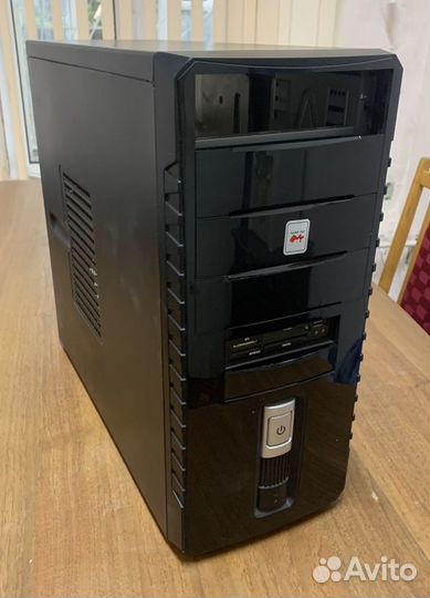 Корпуса InWin Black Miditower ATX