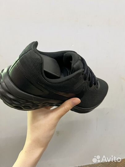 Кроссовки мужские nike 42 размер оригинал