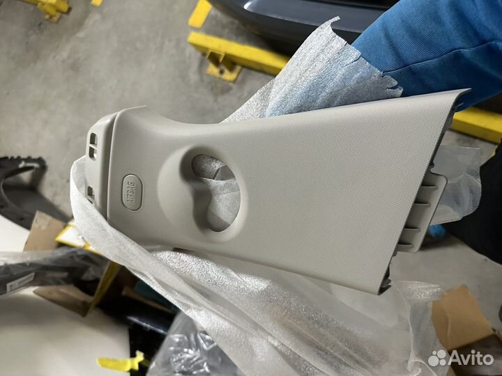 Накладка центральной стойки левая countryman