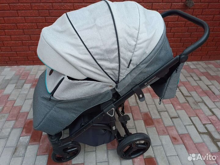 Прогулочная коляска 2 в 1