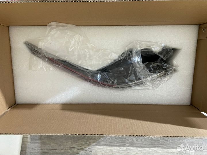 Фонарь задний левый наружный Lexus ES c 2015г