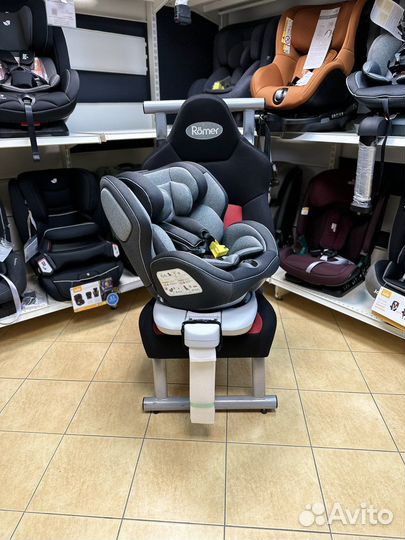 Osann One SL поворотное автокресло с рождения