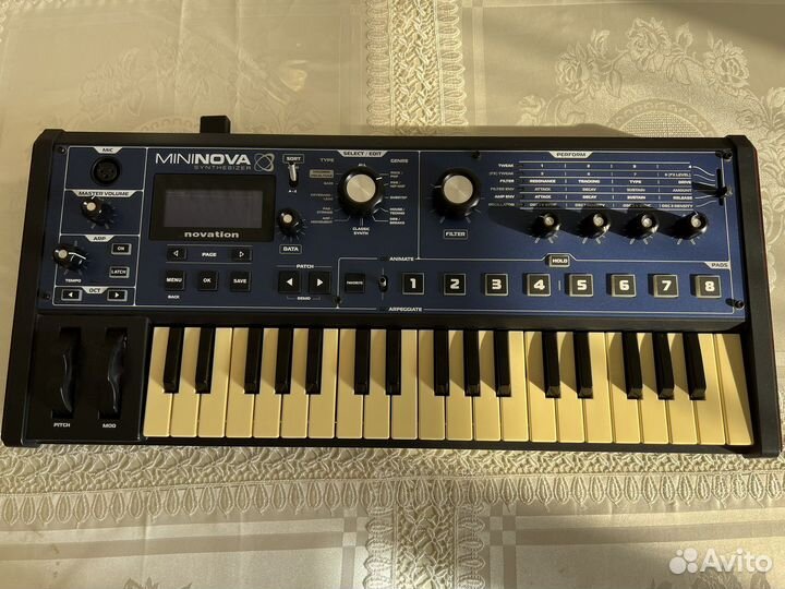 Novation Mininova синтезатор