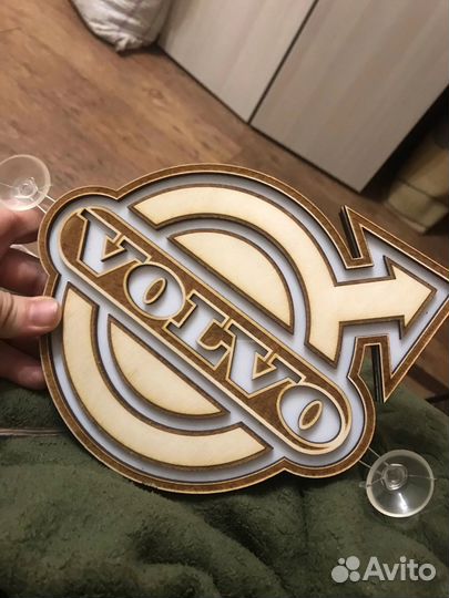 Табличка Volvo