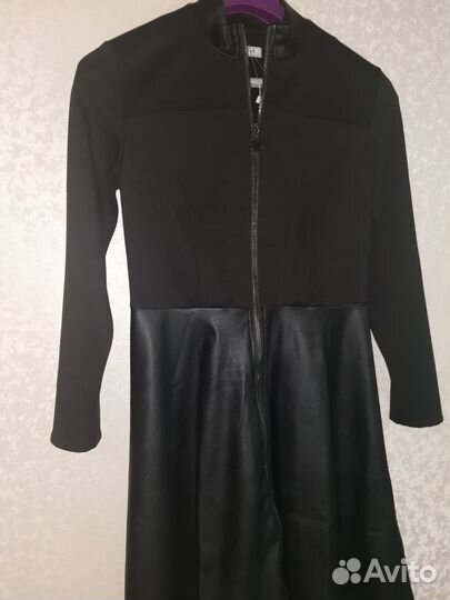 Платье кожа