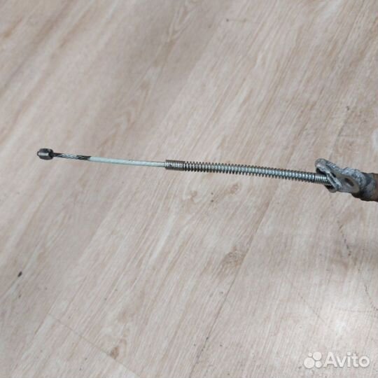 Трос ручника задний правый Suzuki Grand Vitara