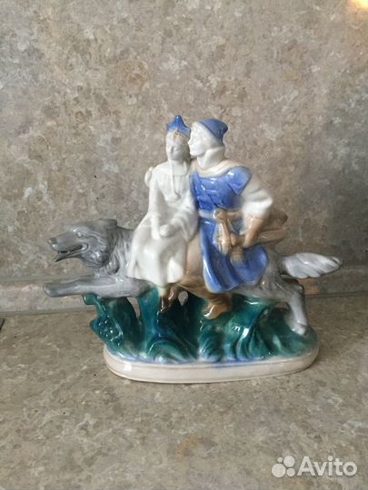 Статуэтка Иван царевич на сером волке