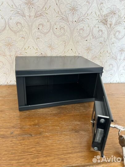 Сейф пистолетный