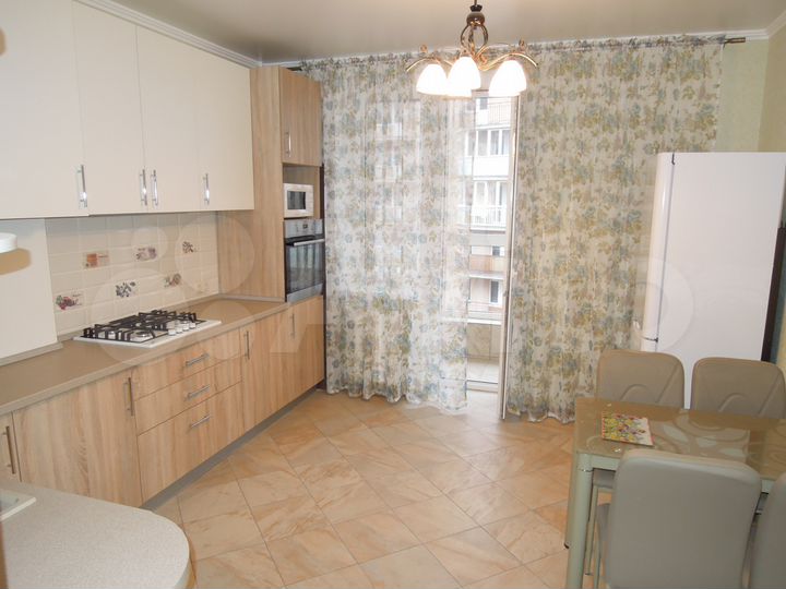 2-к. квартира, 78 м², 5/9 эт.