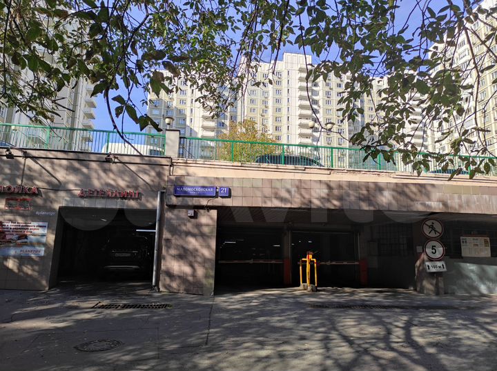 Машиноместо, 16 м²