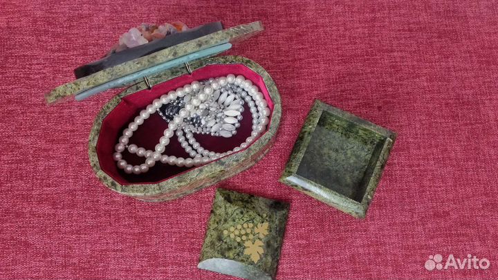 Малахитовая шкатулка