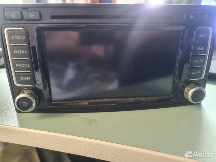 Магнитола volkswagen multivan t5 7E0035680A