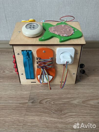 Бизиборд домик со светом